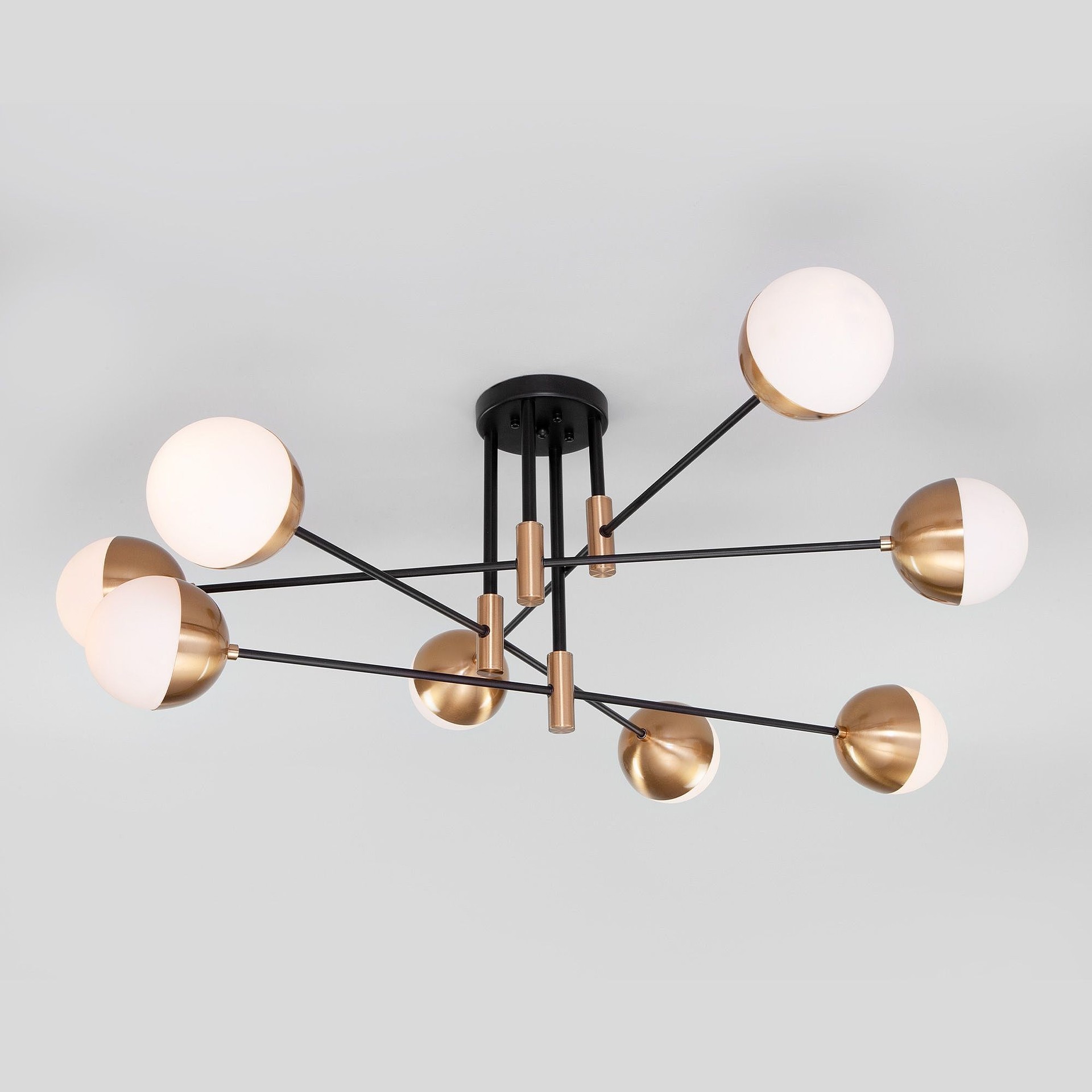 Потолочная люстра Eurosvet Nuvola 70129/8 латунь Smart