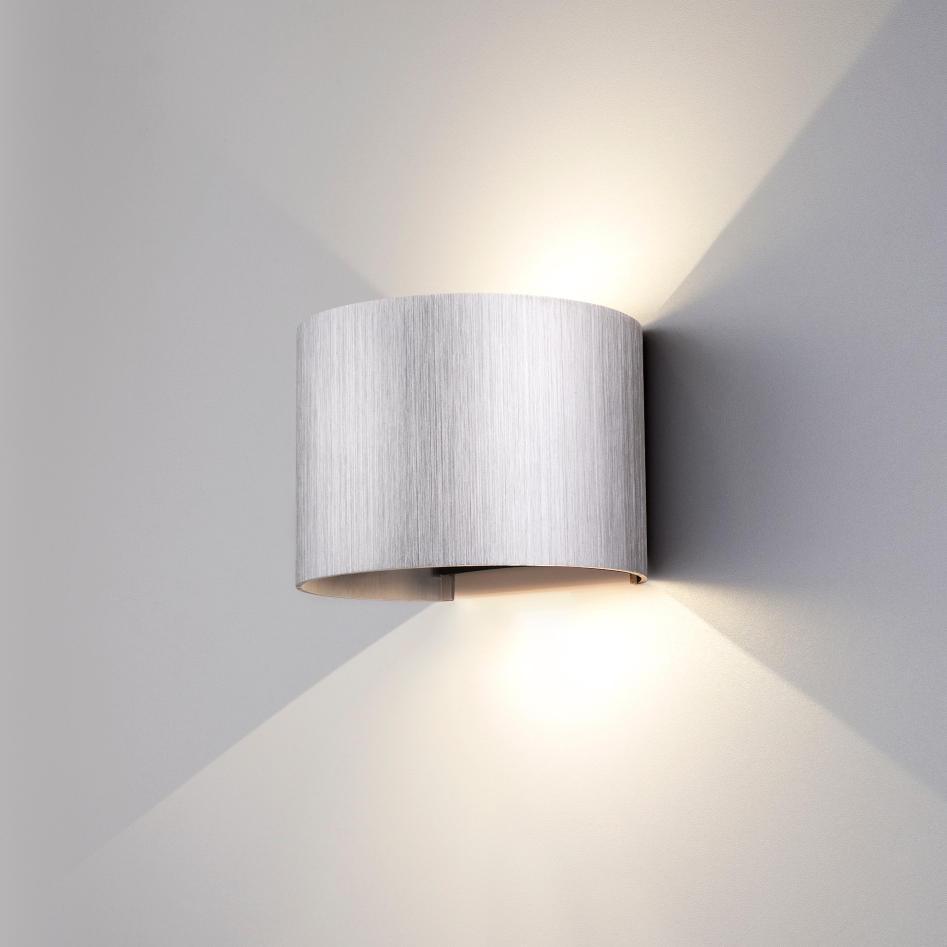 Уличный настенный светильник Elektrostandard Blade 1518 TECHNO LED BLADE алюминий