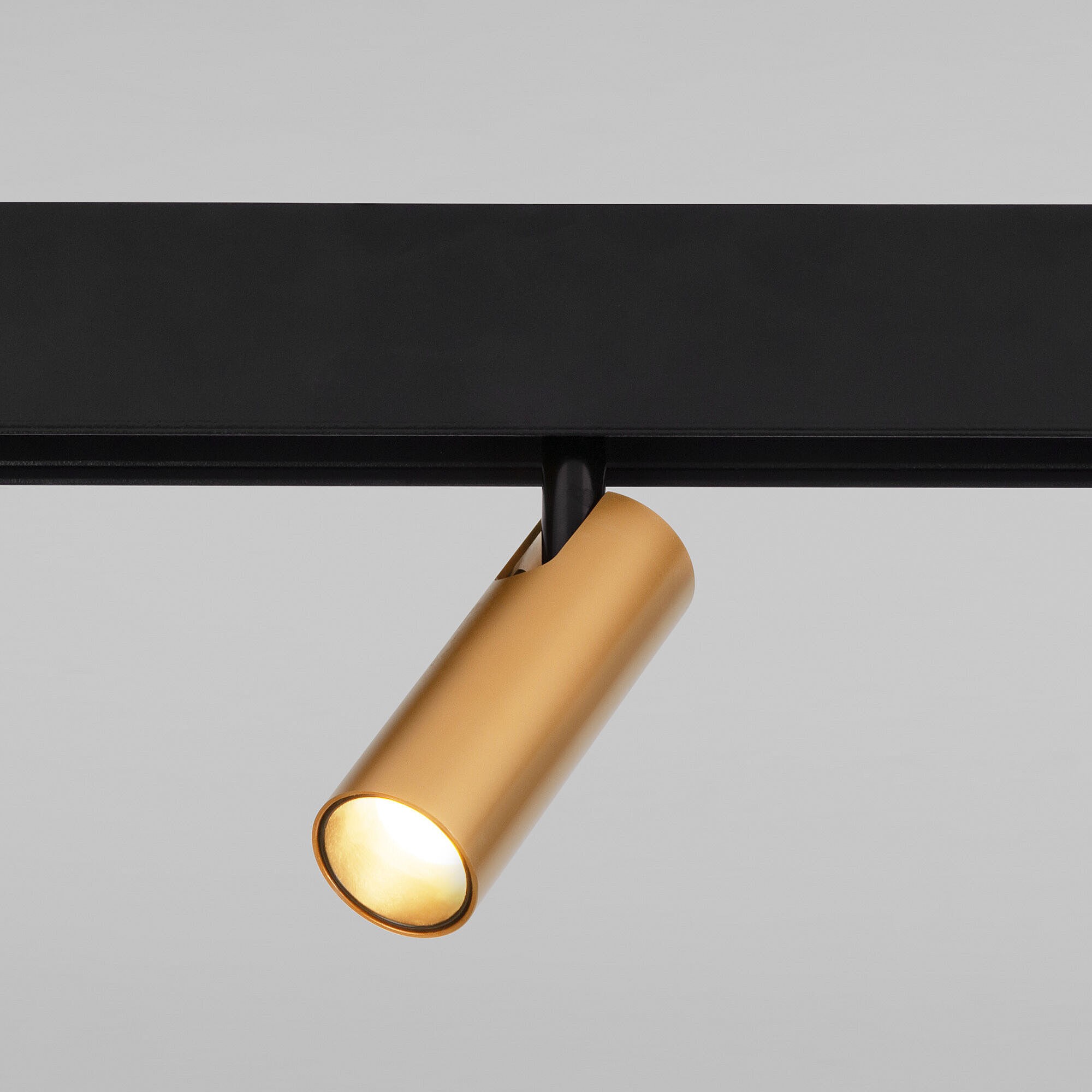 Трековый светильник Elektrostandard Slim Magnetic Slim Magnetic Трековый светильник 7W 4200K Cubo (латунь) 85035/01