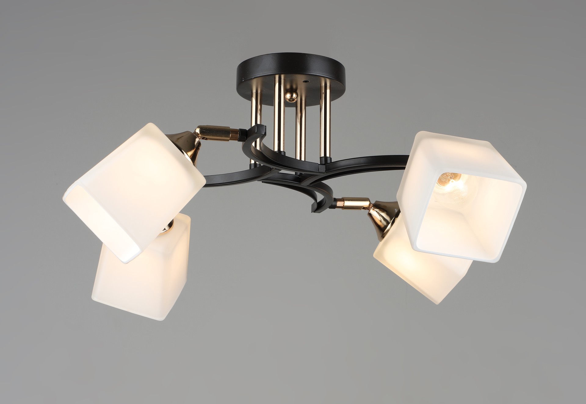 Потолочная люстра Мелодия Света Еврокаркассы 000060403