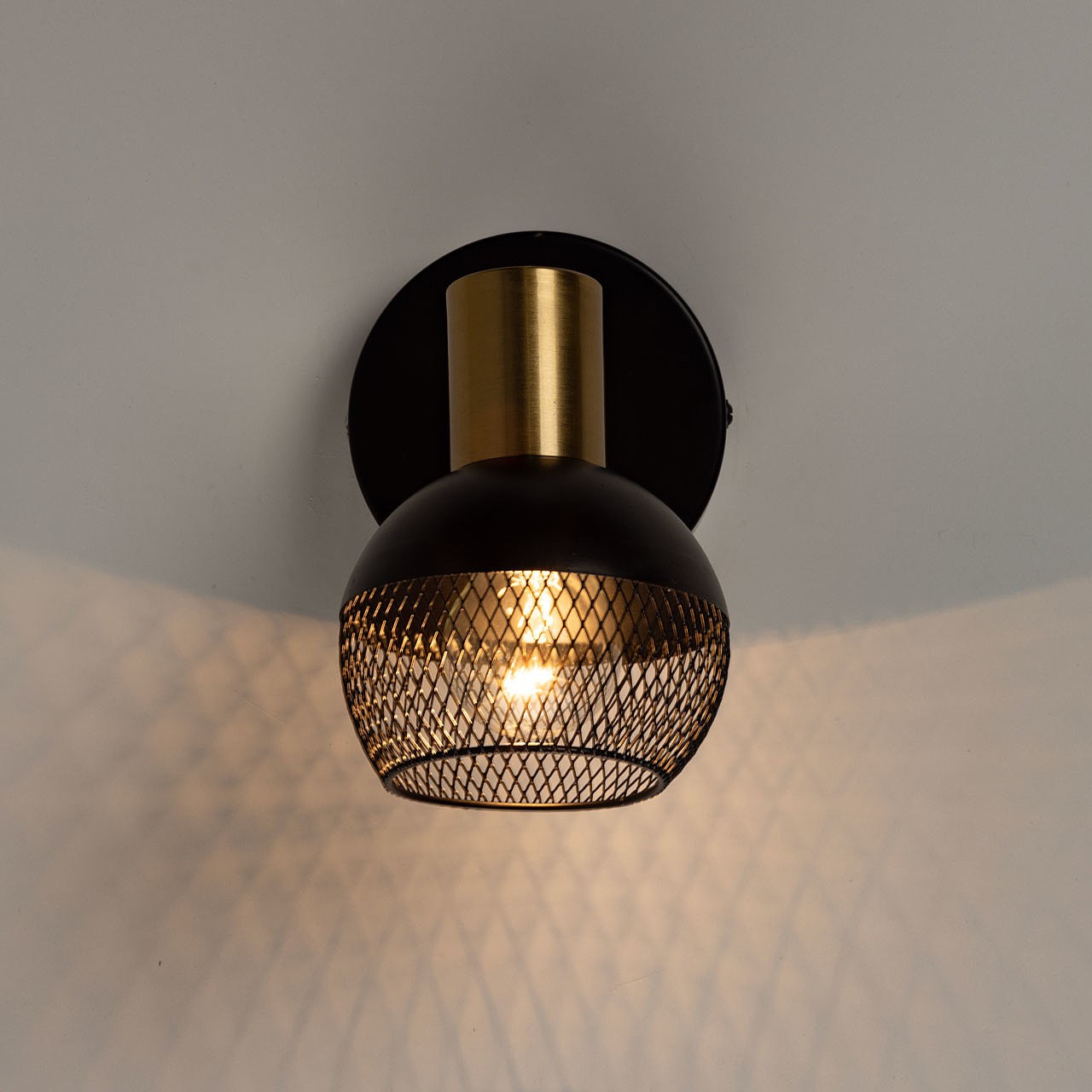 Настенное бра De Markt Ирсон 514021001