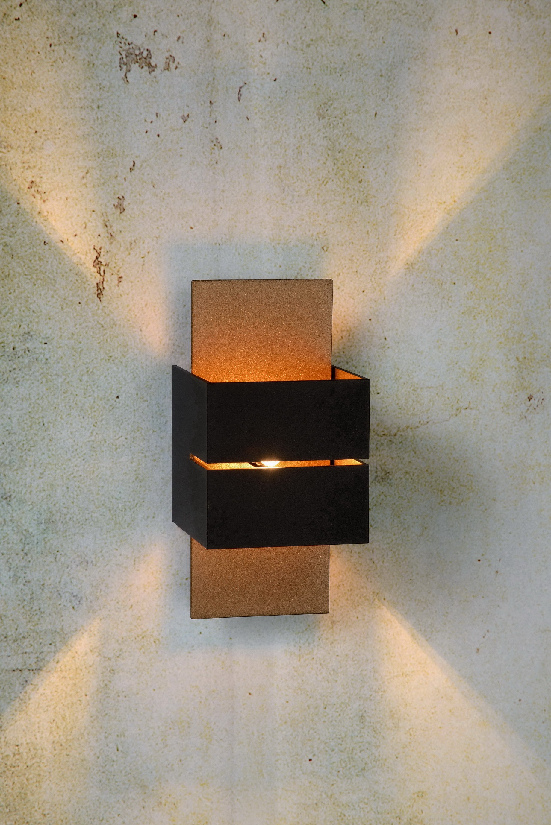 Настенное бра Lucide Cubo 23209/10/30