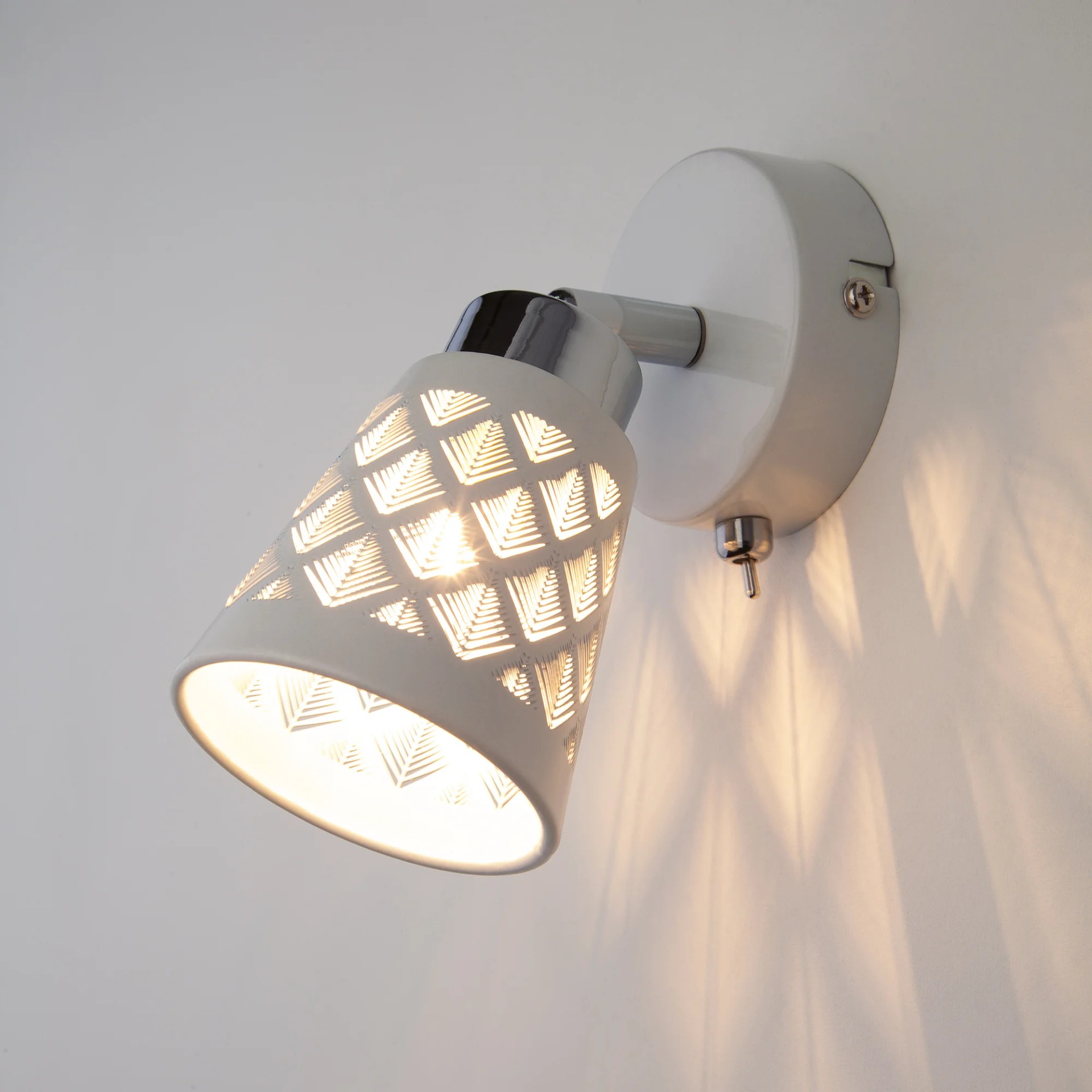 Светильник спот Eurosvet Snowy 20060/1 белый