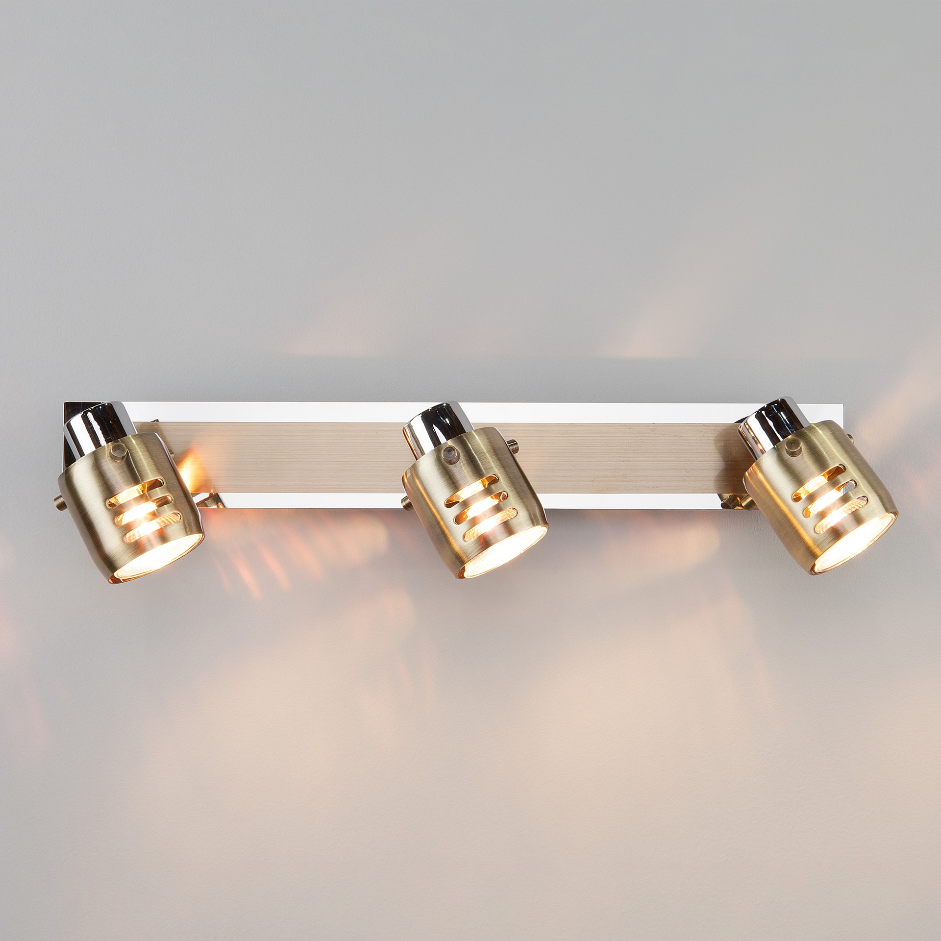 Светильник спот Eurosvet Leonardo 23463/3 хром/античная бронза